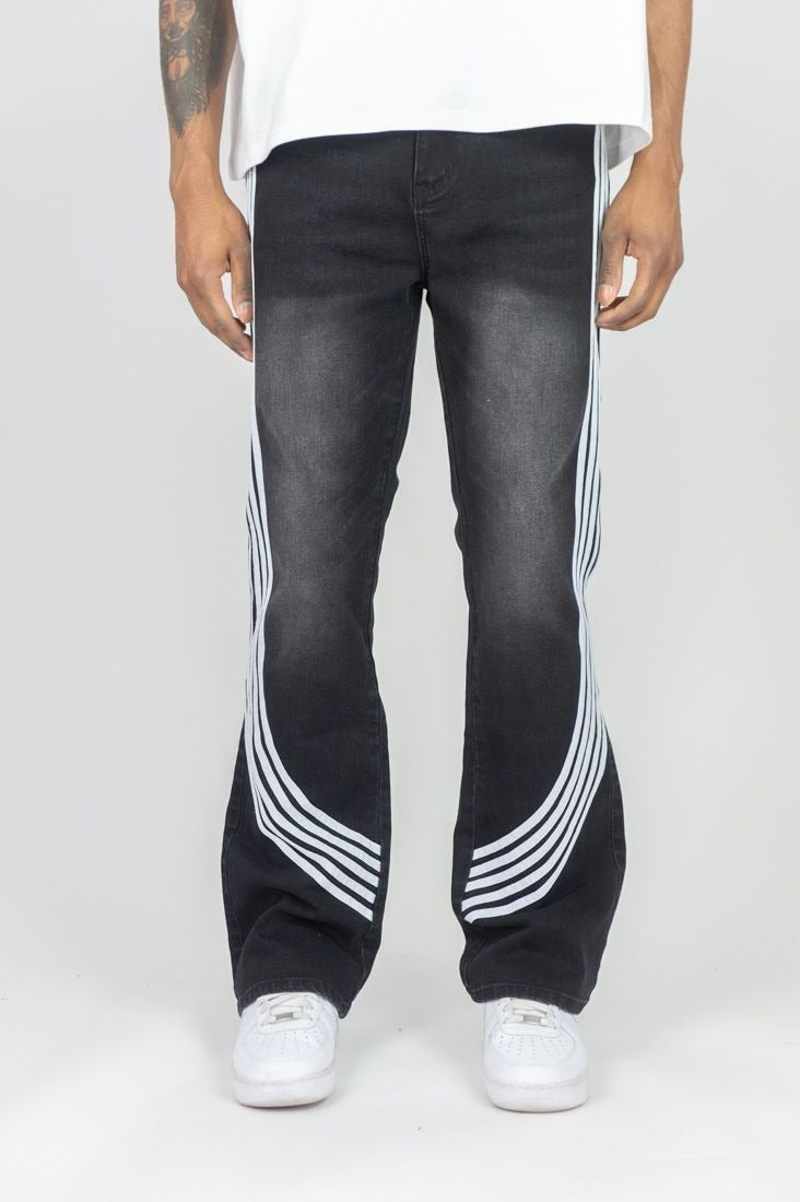 Bent Tape Flared Fit Jeans-Black