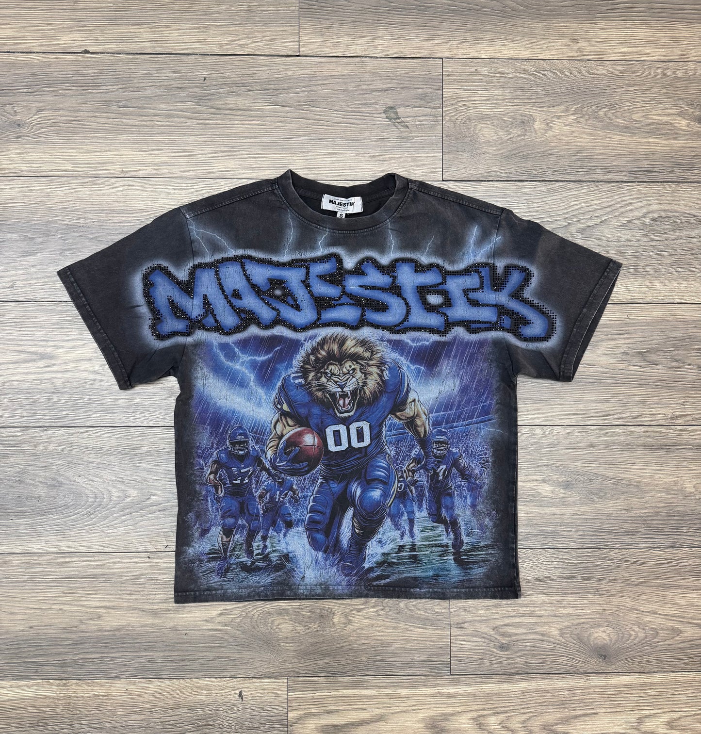 Majestik Lion "00" Fitted Tee - Acid Washed