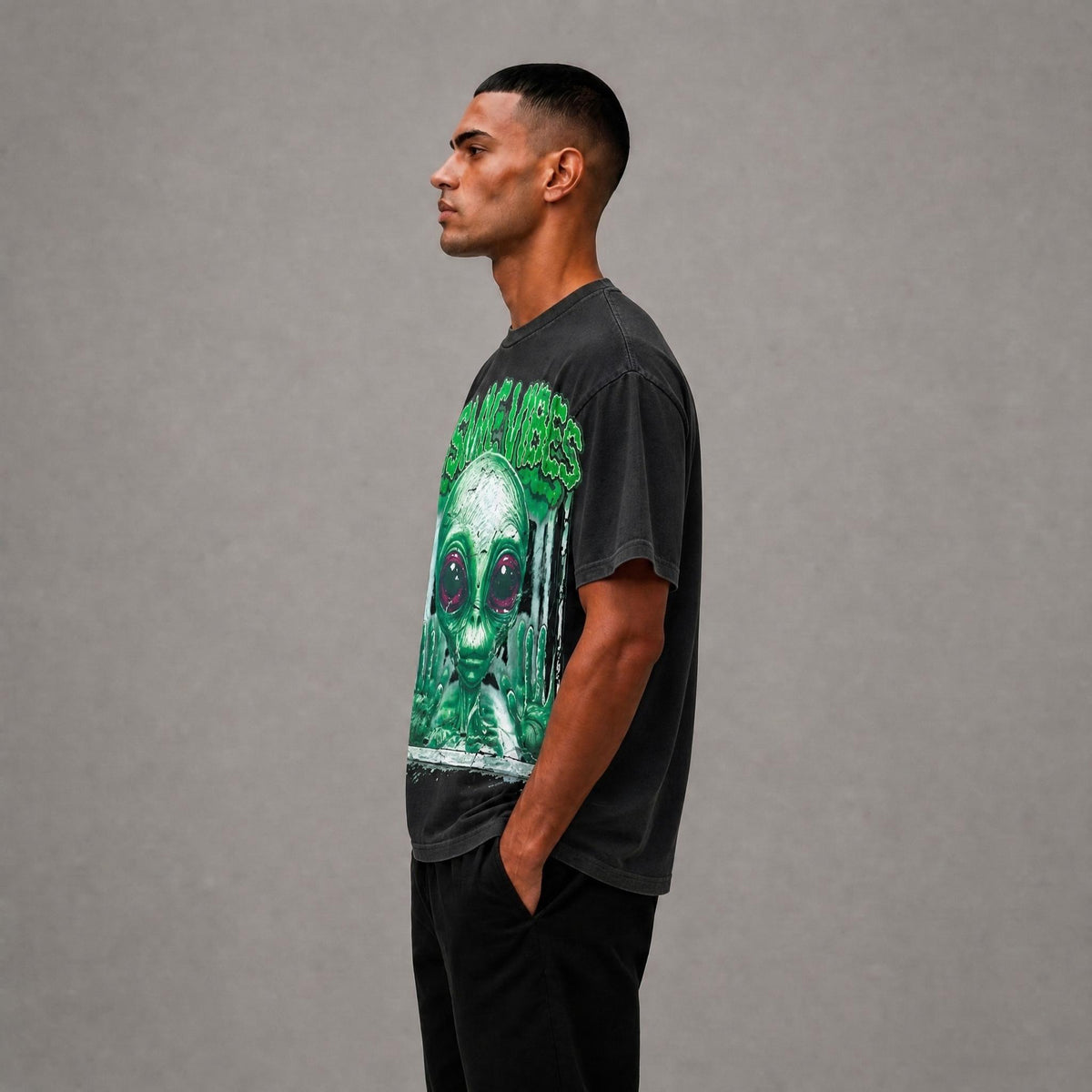 Cosmic Vibes Cropped Tee - Black