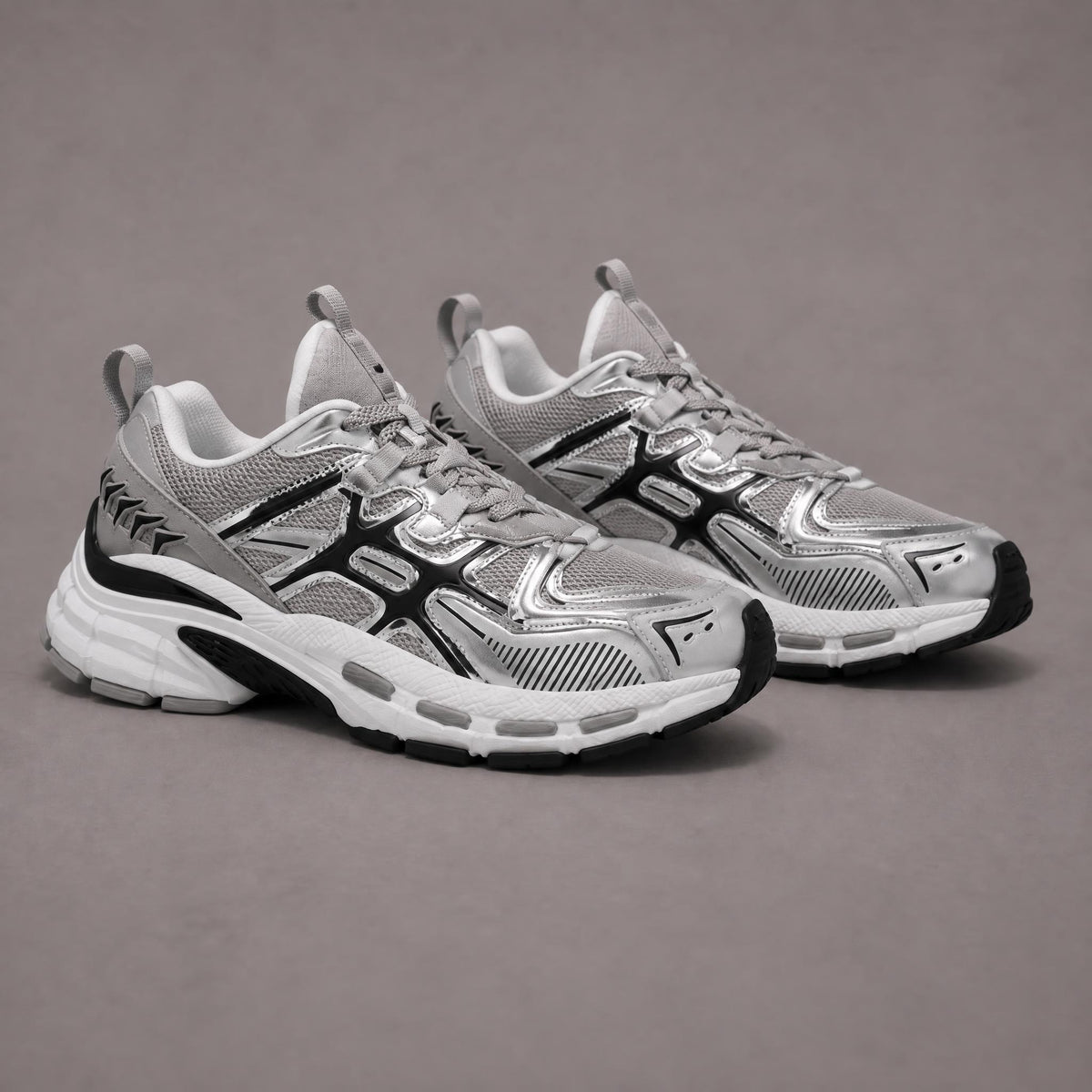 Exceed Sneaker - Light Grey/Silver