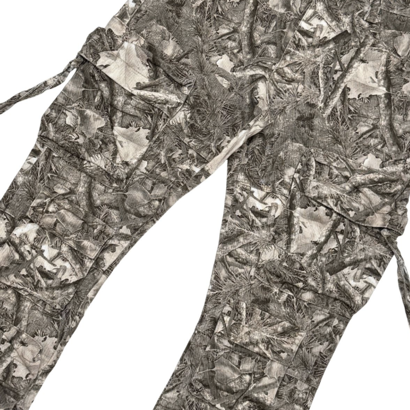 Multi Cargo Stacked Jeans - Camo