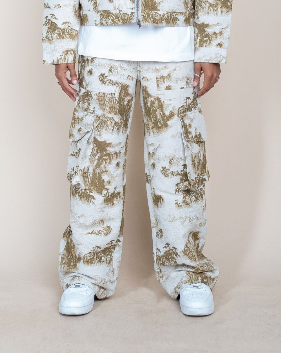 Tapestry Cargo Pants - Khaki