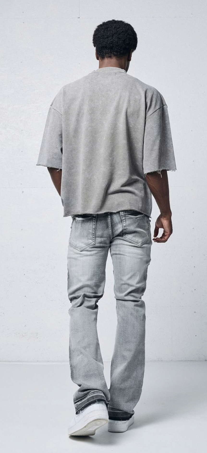 Behold Graphic Tee - Grey