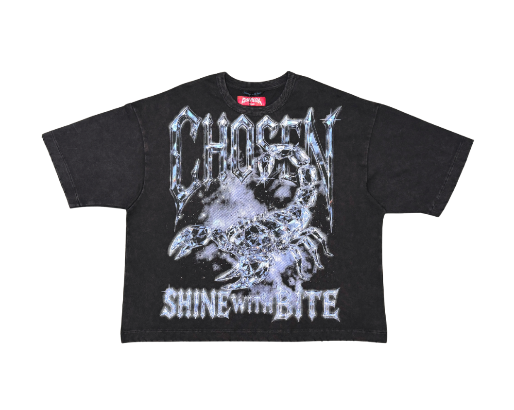 Scorpion Cropped Tee - Black