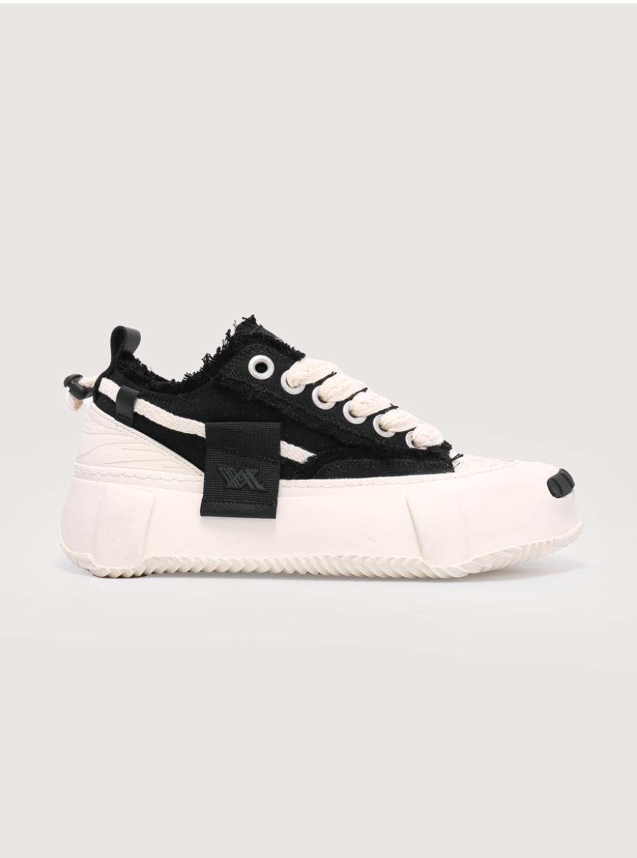 Elevate Sneakers - Black/White