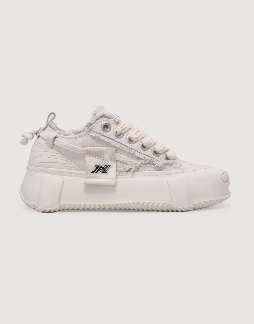 Elevate Sneakers - Cream